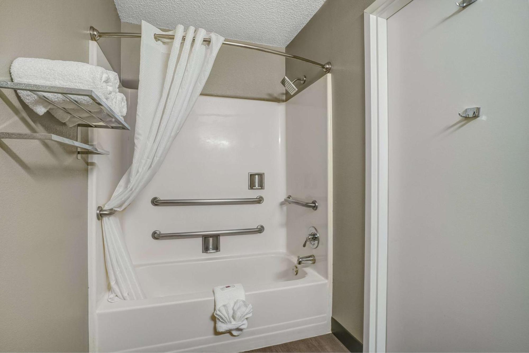 Motel 6-San Jose, Ca - Convention Center Bagian luar foto