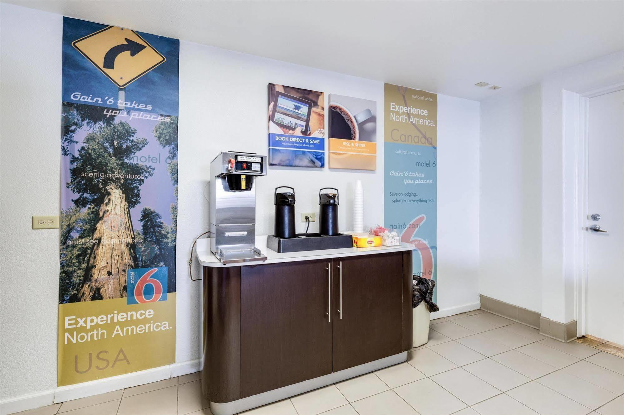 Motel 6-San Jose, Ca - Convention Center Bagian luar foto