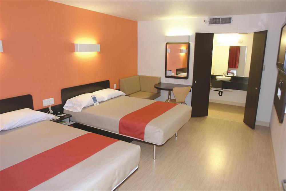 Motel 6-San Jose, Ca - Convention Center Ruang foto